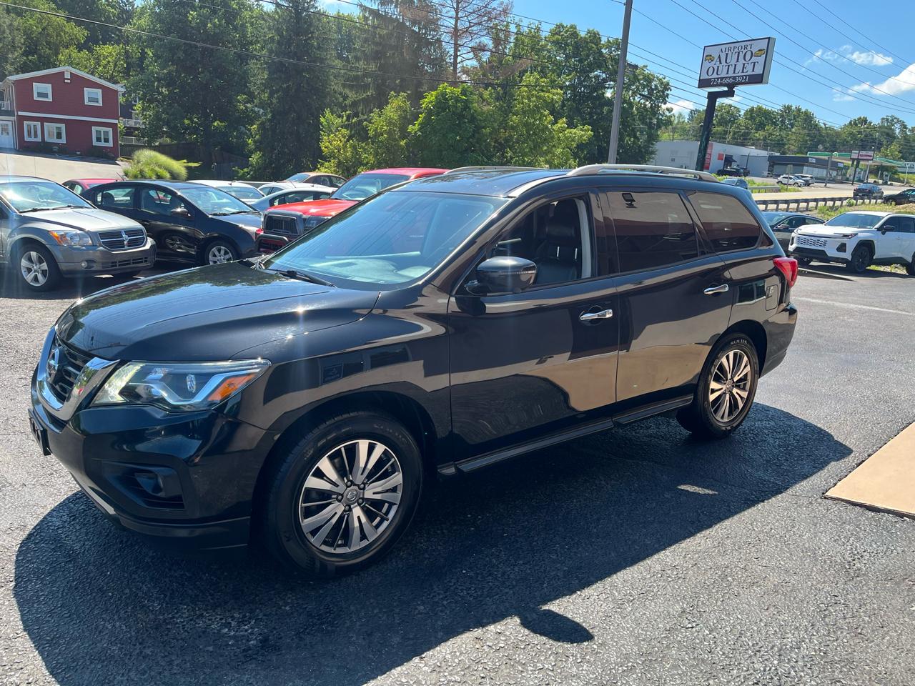 Nissan Pathfinder SL 4D SUV 4WD 2019