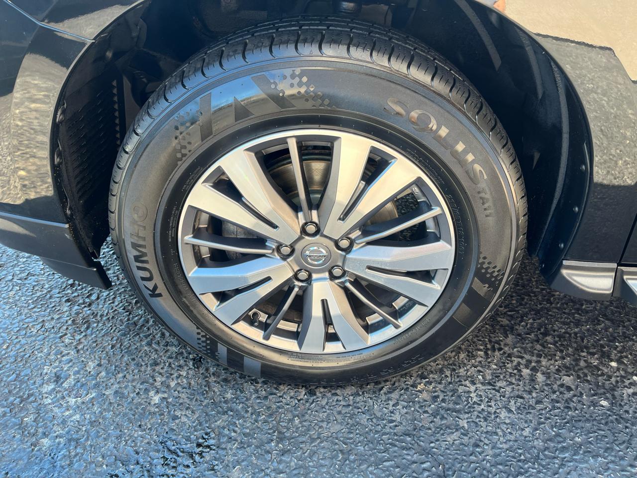 Nissan Pathfinder SL 4D SUV 4WD 2019