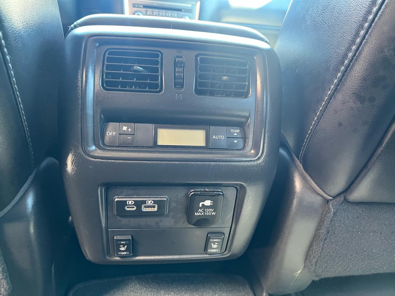 Nissan Pathfinder SL 4D SUV 4WD 2019