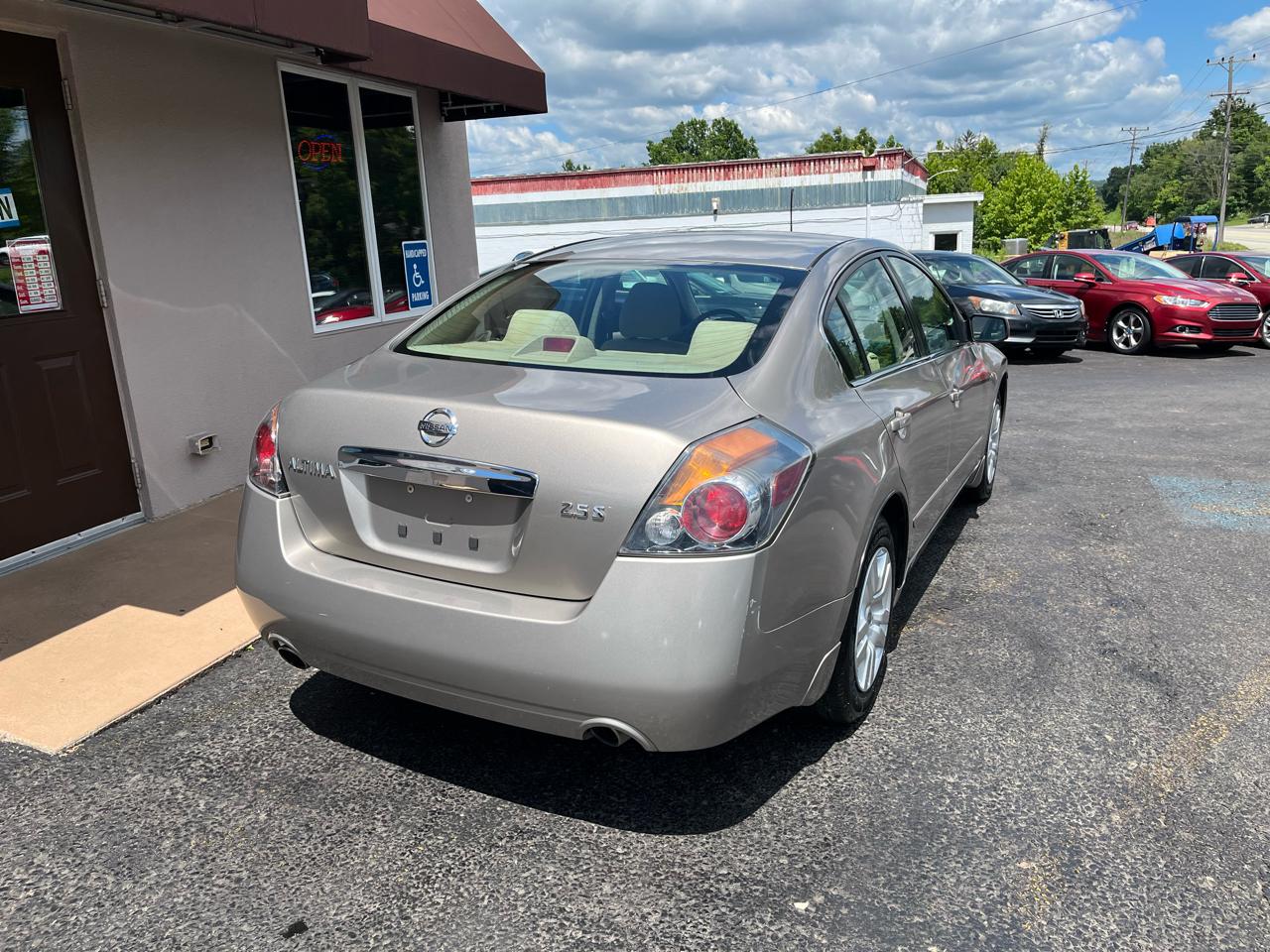 Nissan Altima 2.5 2012