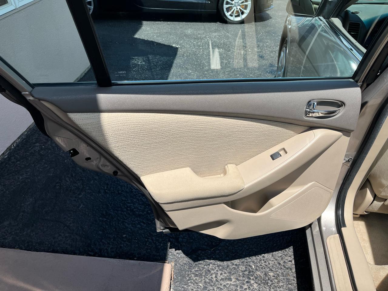 Nissan Altima 2.5 2012