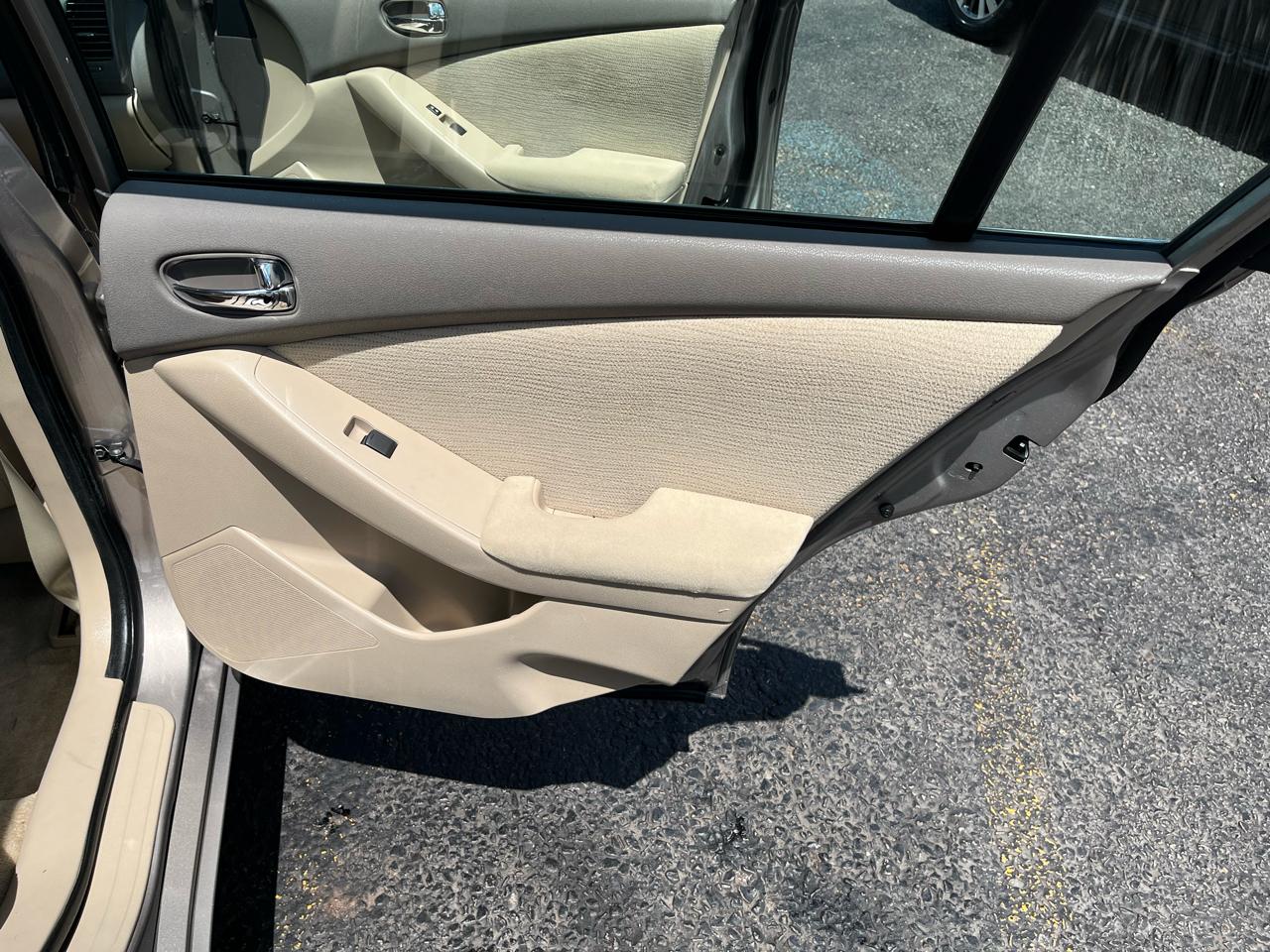 Nissan Altima 2.5 2012