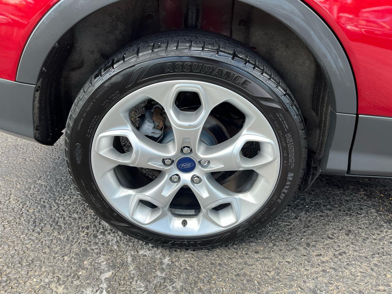 Ford Escape Titanium 4WD 2014