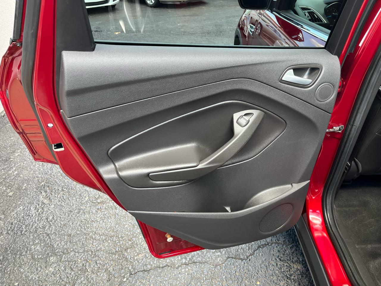 Ford Escape Titanium 4WD 2014