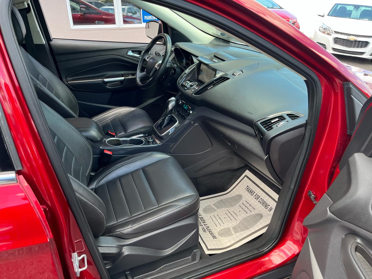 Ford Escape Titanium 4WD 2014
