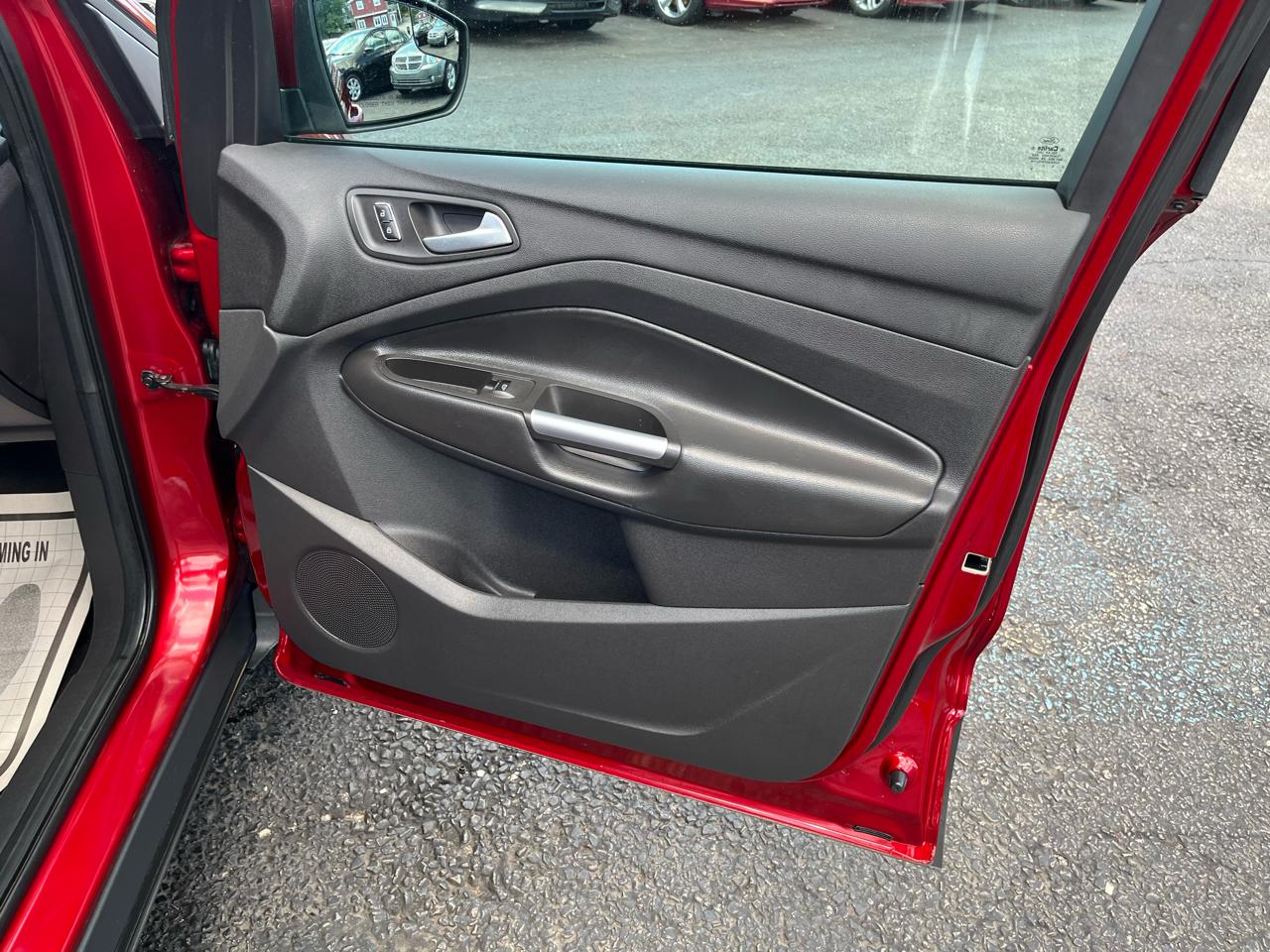 Ford Escape Titanium 4WD 2014
