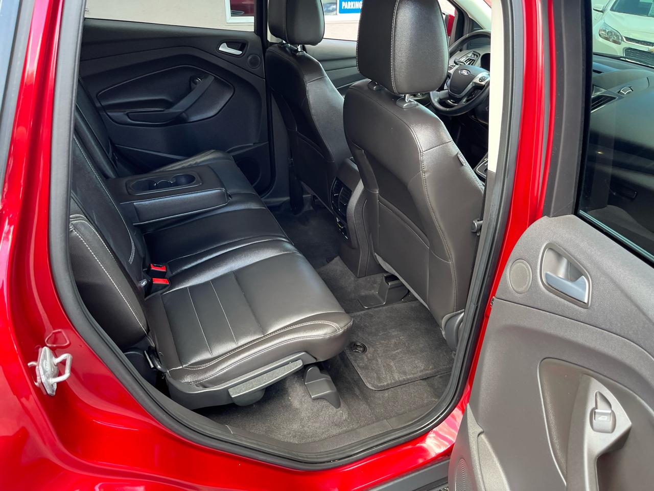 Ford Escape Titanium 4WD 2014