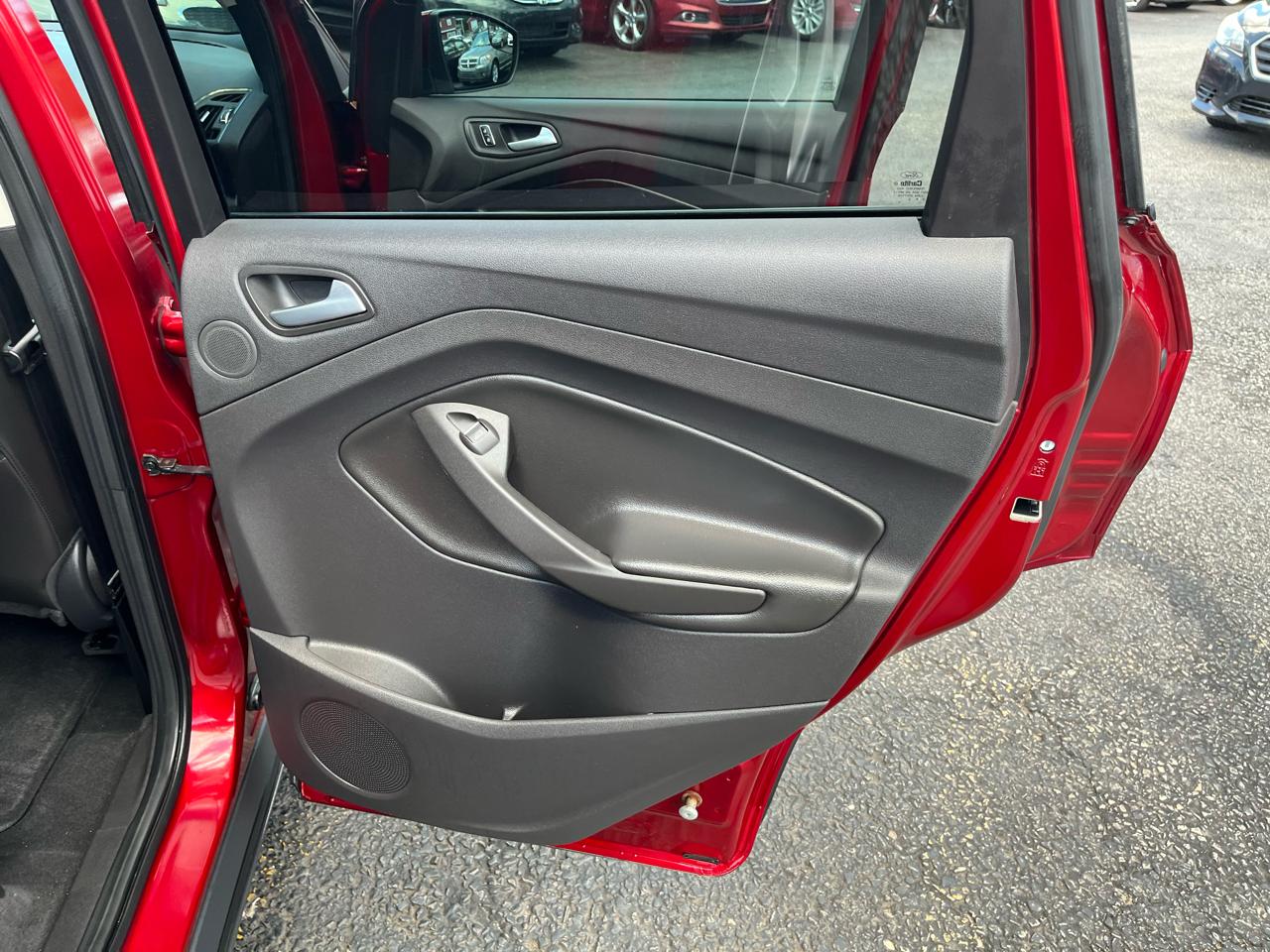 Ford Escape Titanium 4WD 2014