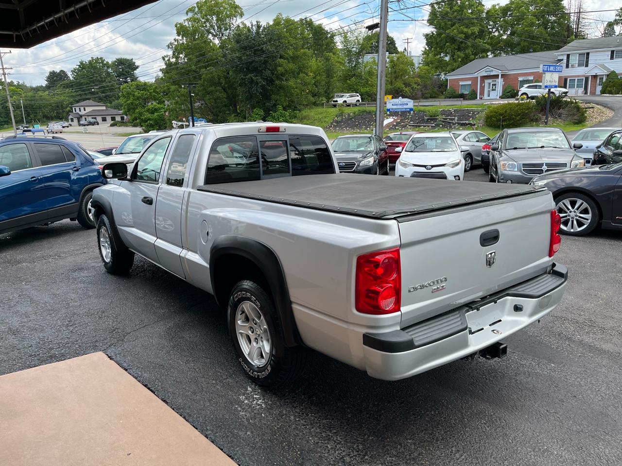 Dodge Dakota SLT Club Cab 2WD 2007