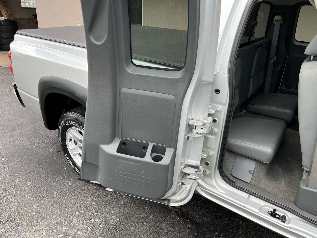 Dodge Dakota SLT Club Cab 2WD 2007