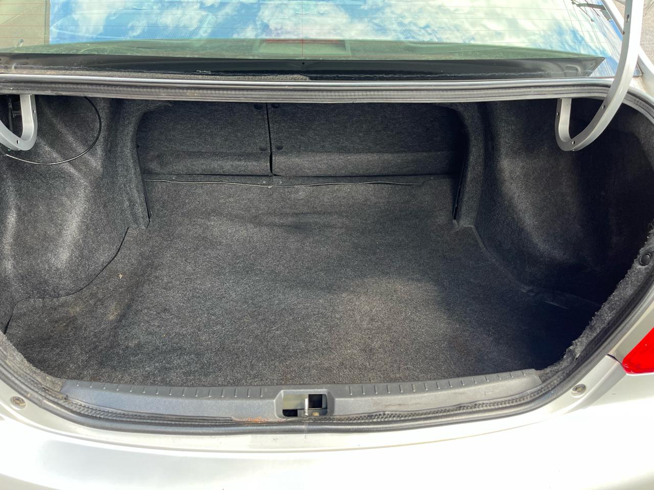 Toyota Yaris Sedan 4-Speed AT 2009