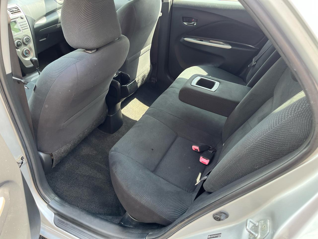 Toyota Yaris Sedan 4-Speed AT 2009