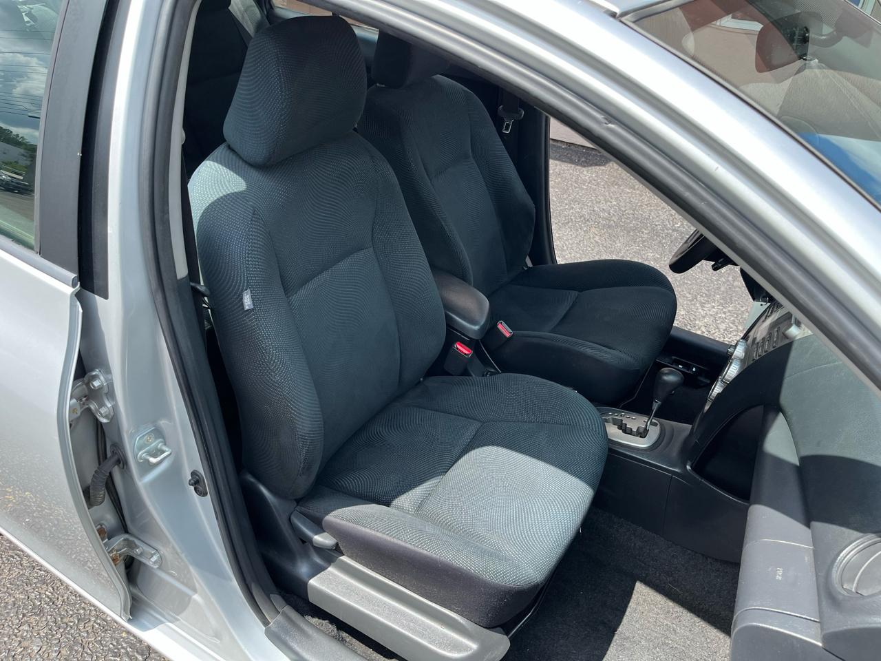 Toyota Yaris Sedan 4-Speed AT 2009