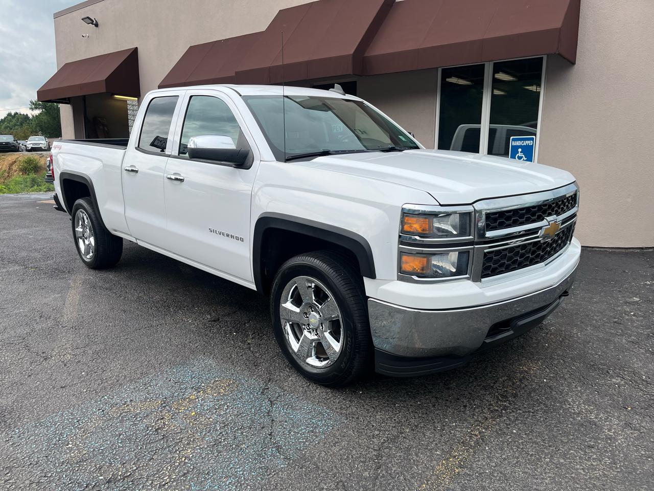 Chevrolet Silverado 1500 LS Extended Cab 4WD 2015