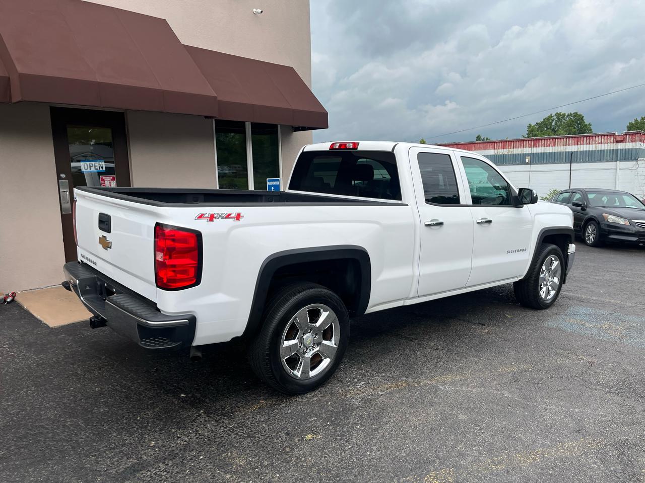 Chevrolet Silverado 1500 LS Extended Cab 4WD 2015