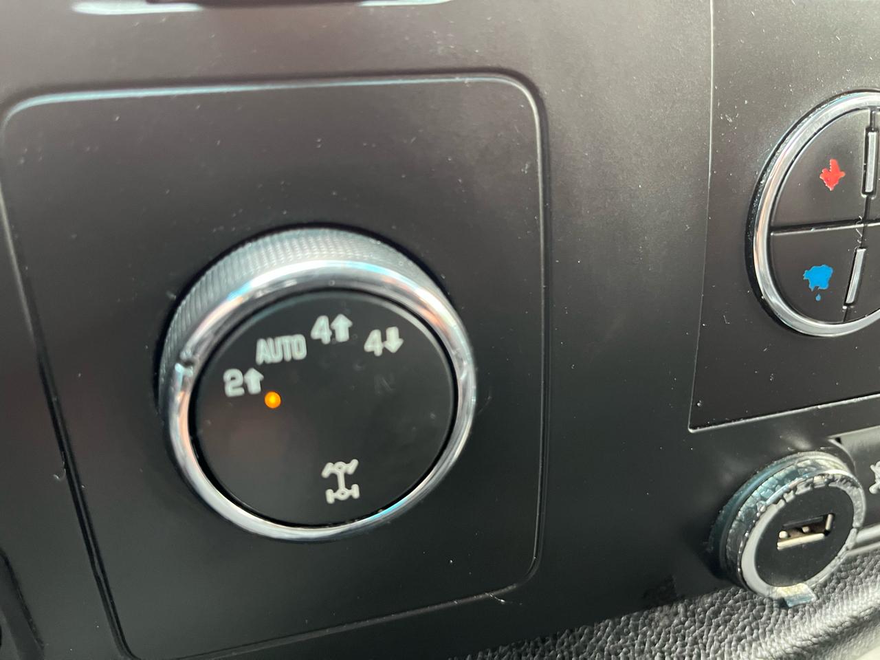 GMC Sierra 1500 SLE Crew Cab 4WD 2011