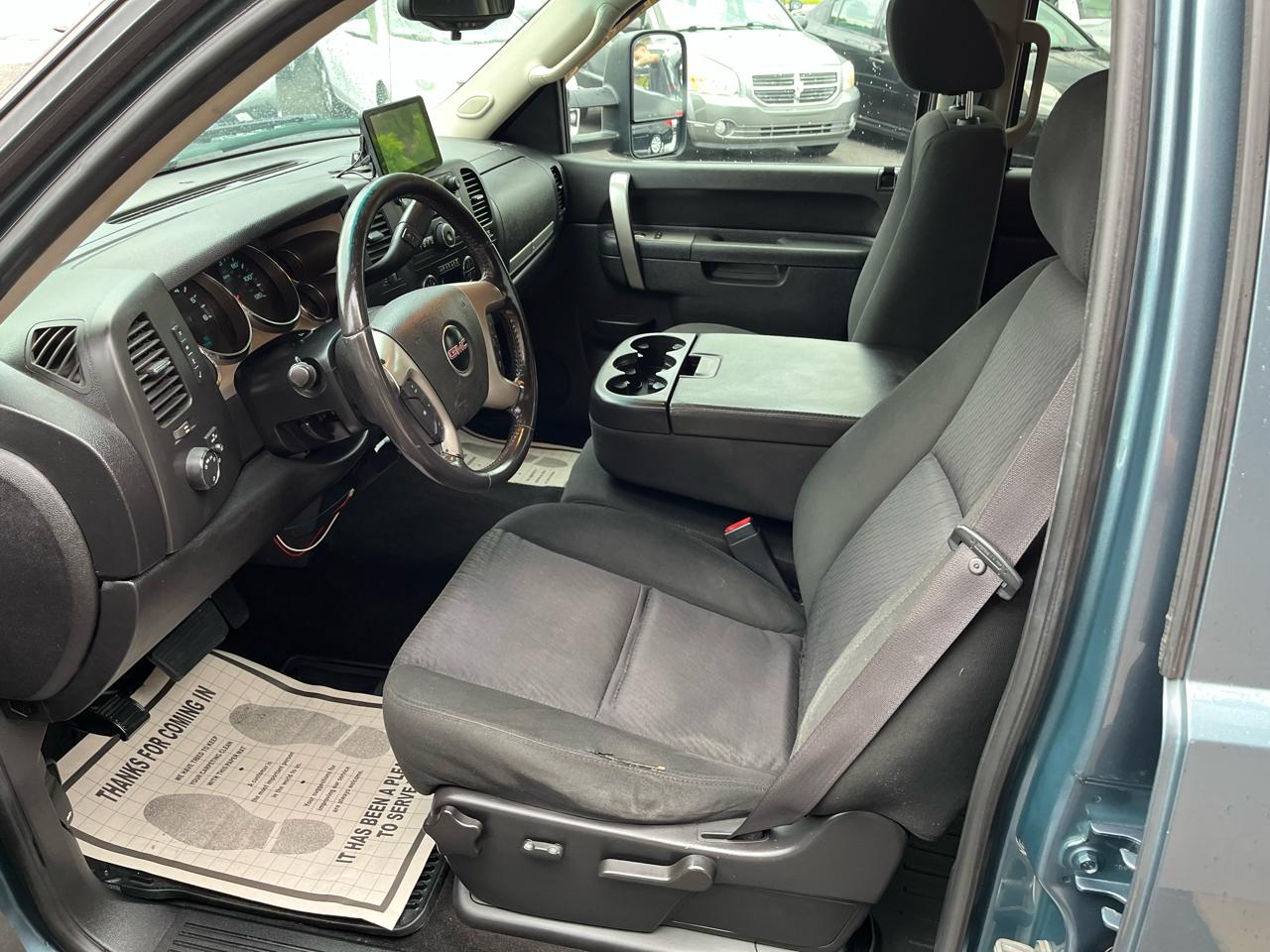 GMC Sierra 1500 SLE Crew Cab 4WD 2011