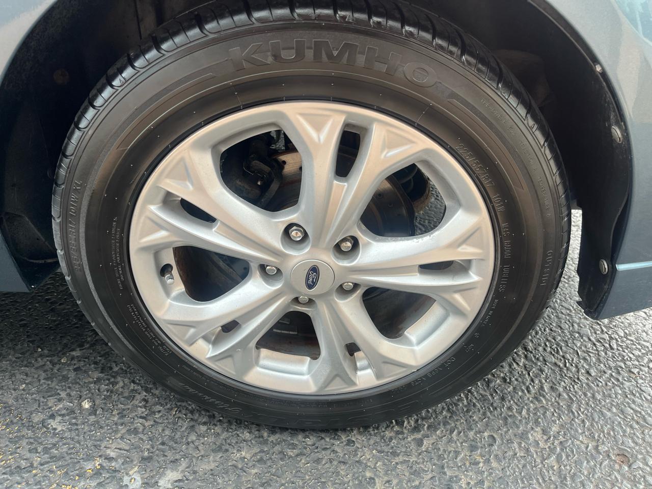 Ford Fusion SE 2012