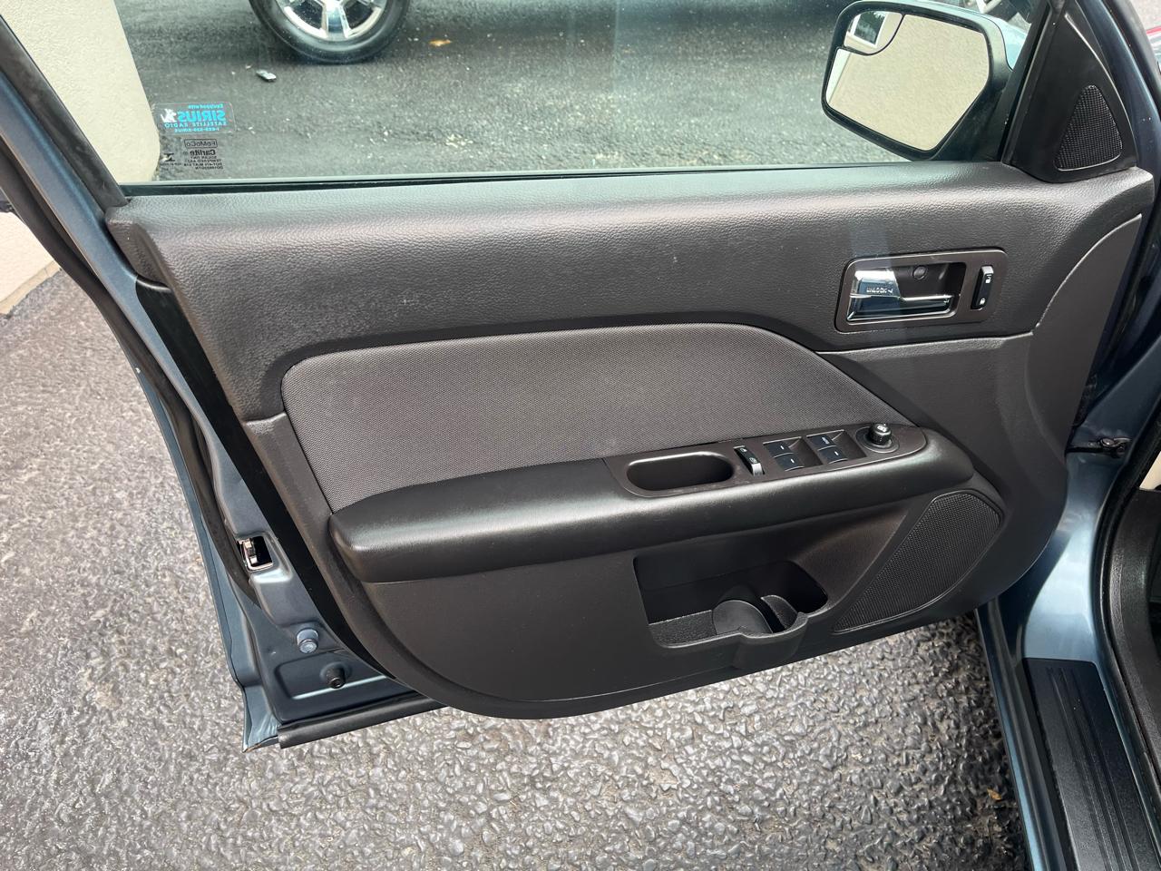 Ford Fusion SE 2012