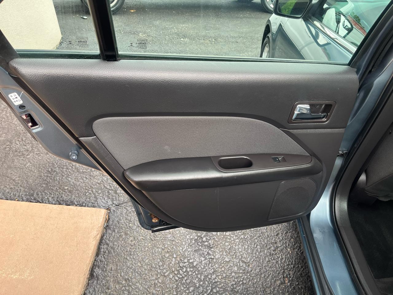 Ford Fusion SE 2012