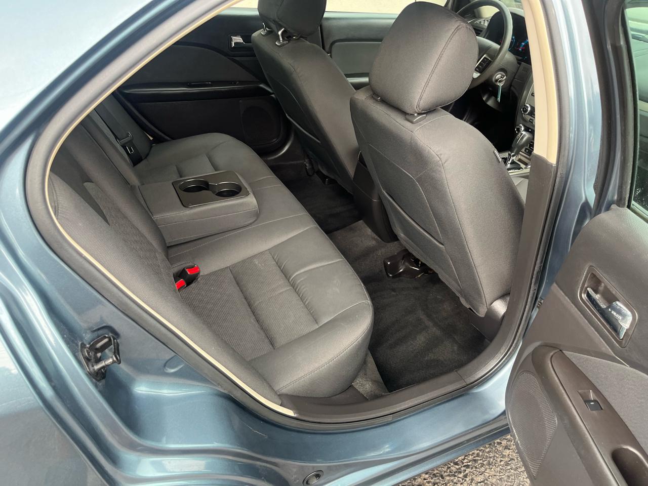 Ford Fusion SE 2012