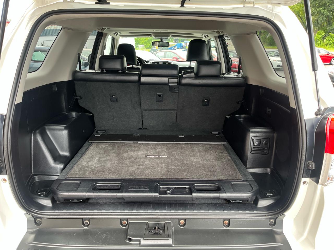 Toyota 4Runner Limited 4D SUV 4X4 V6 2010