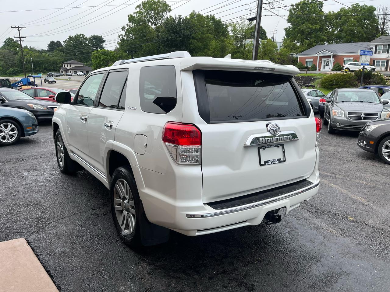 Toyota 4Runner Limited 4D SUV 4X4 V6 2010
