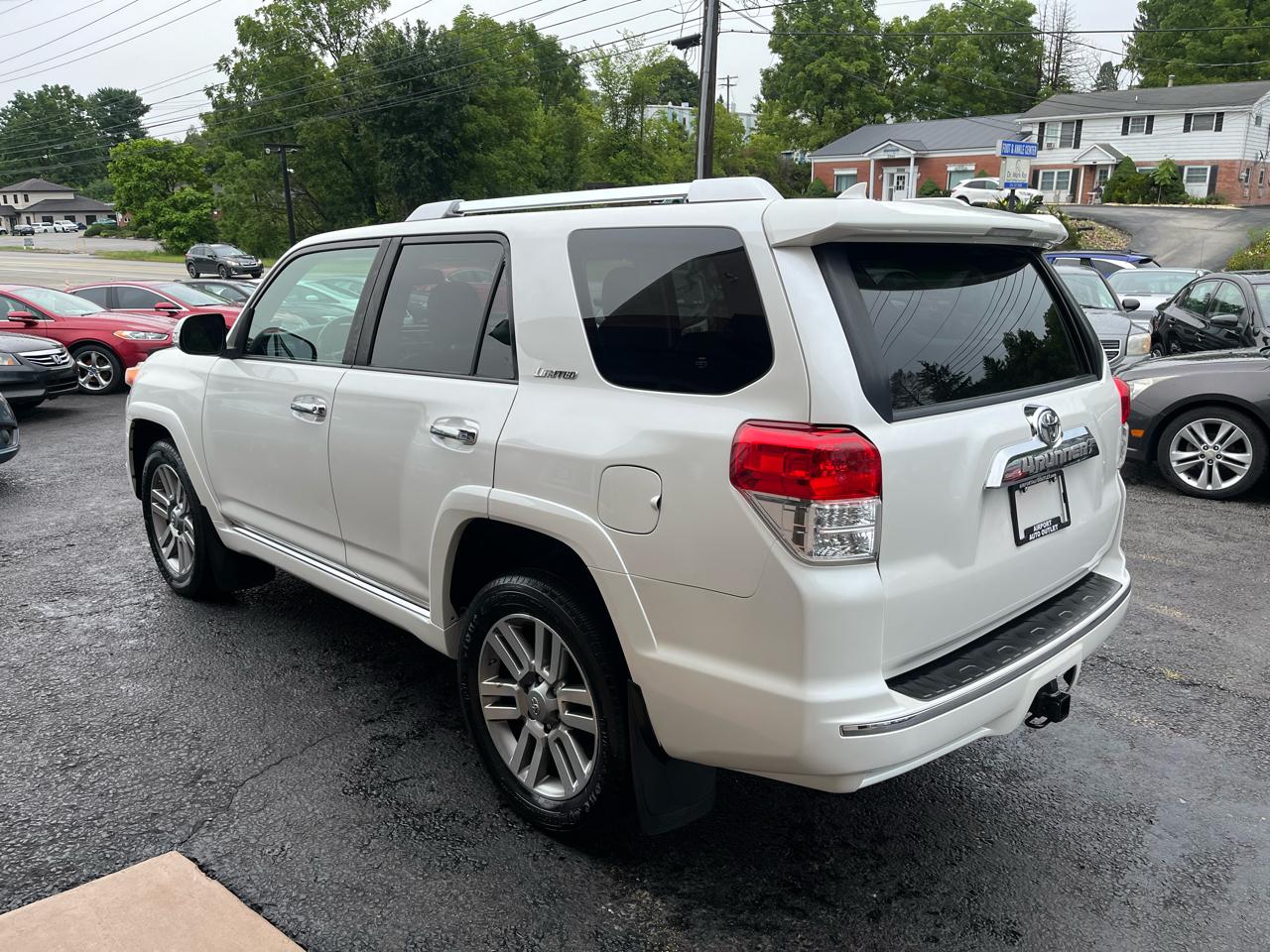 Toyota 4Runner Limited 4D SUV 4X4 V6 2010