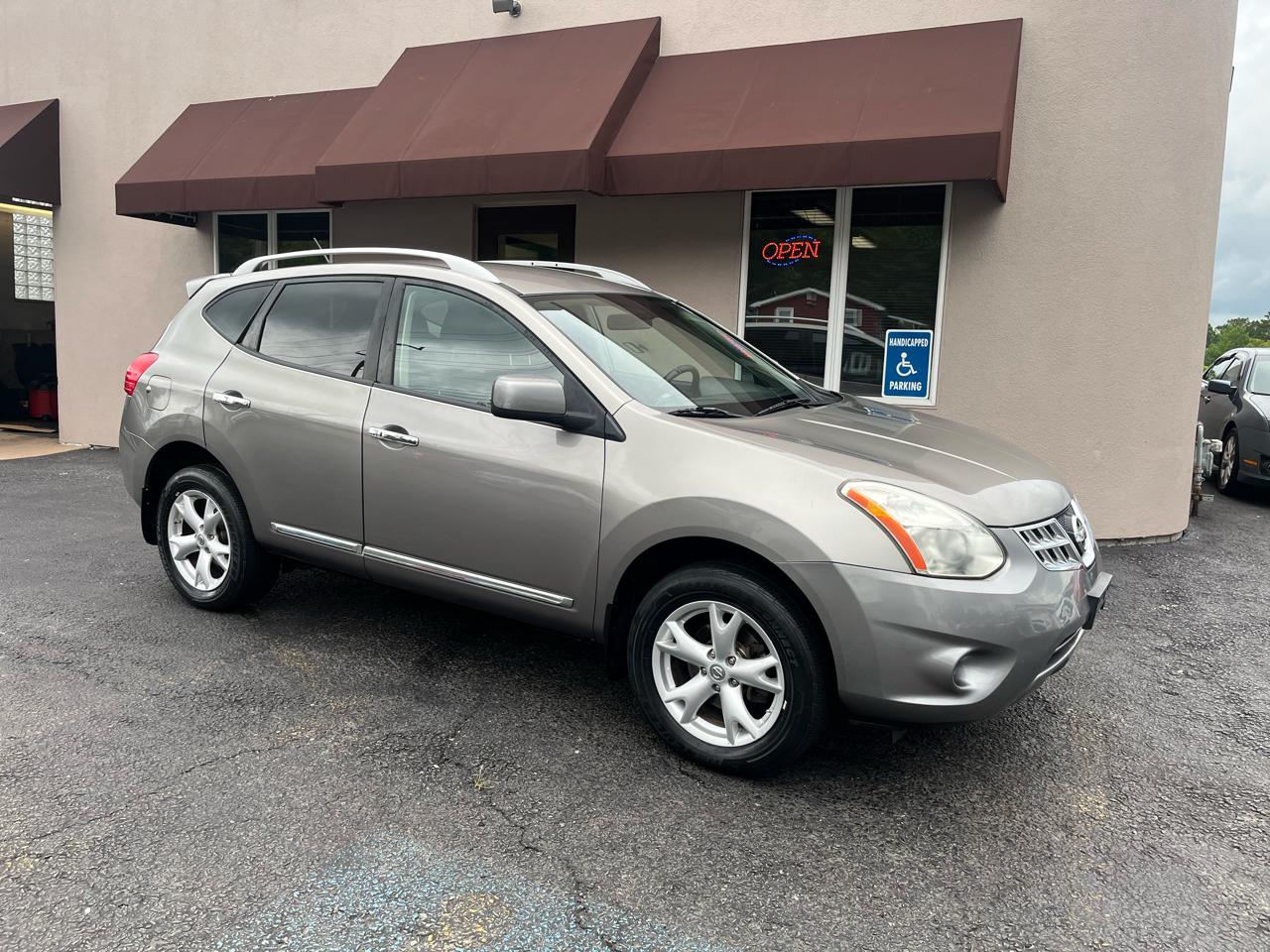 Nissan Rogue SV AWD 2011
