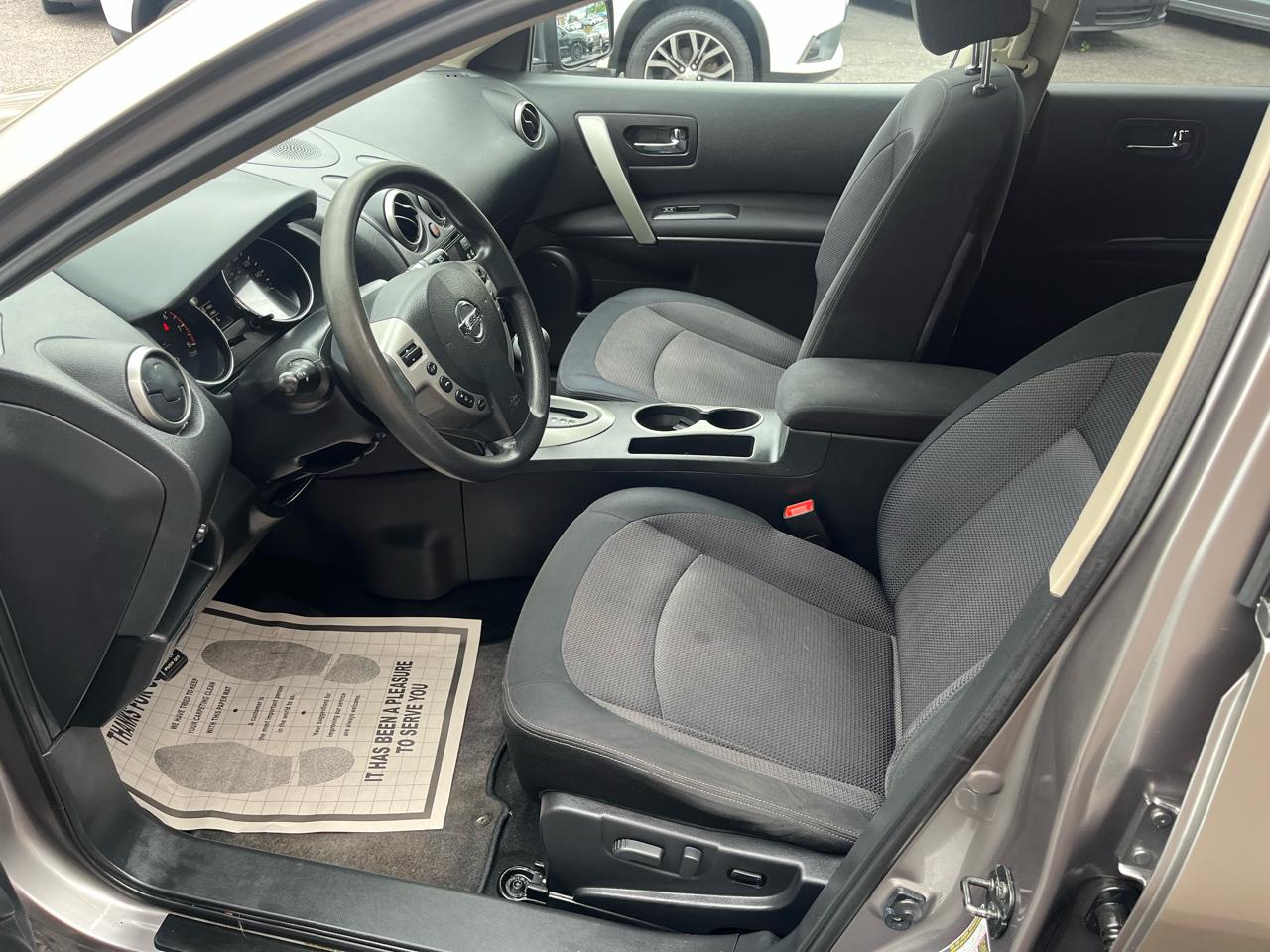 Nissan Rogue SV AWD 2011