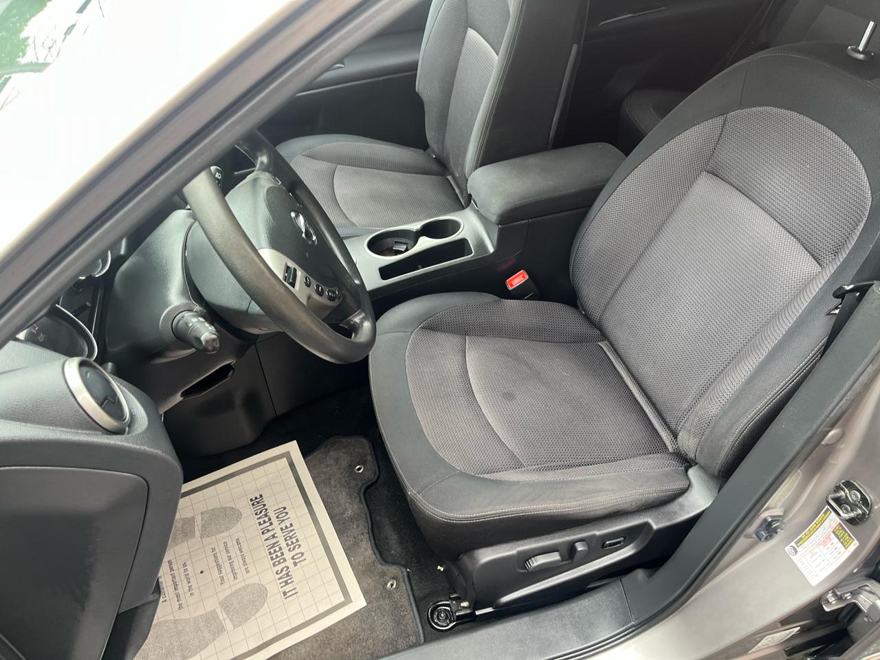 Nissan Rogue SV AWD 2011