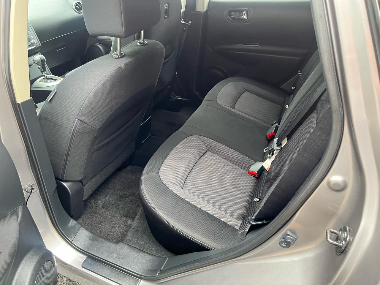 Nissan Rogue SV AWD 2011