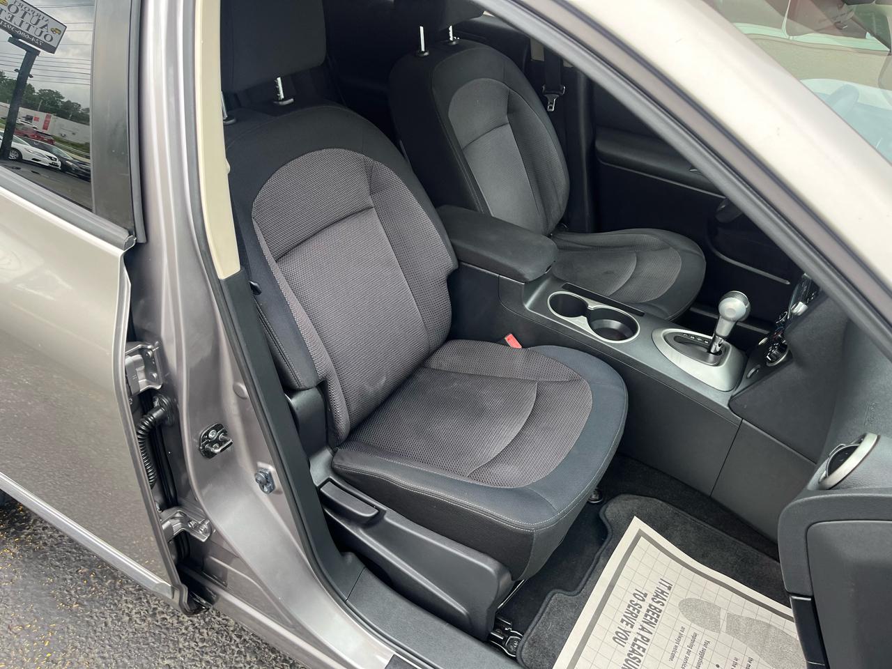 Nissan Rogue SV AWD 2011