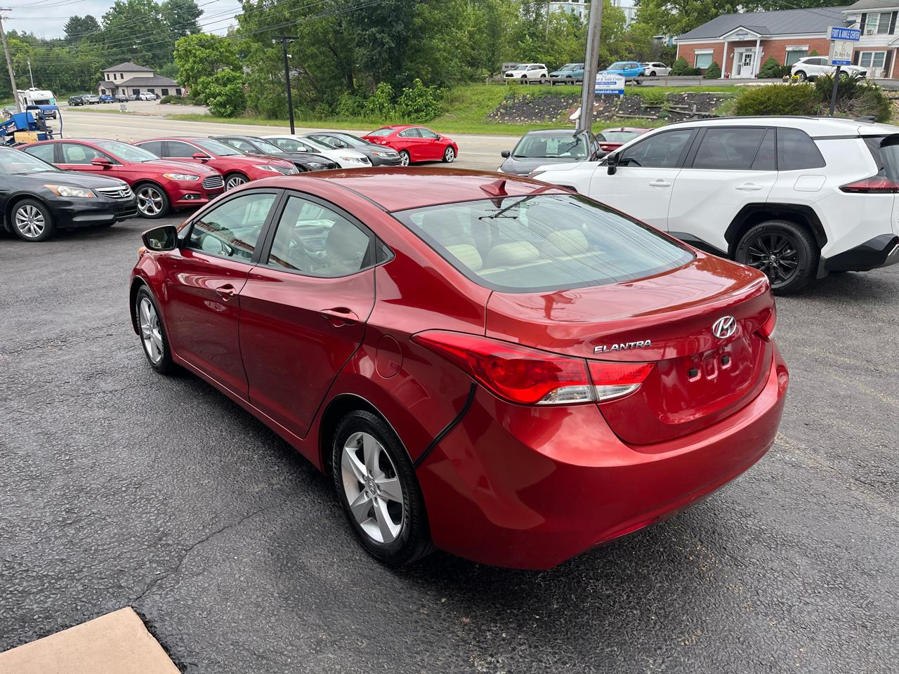 Hyundai Elantra GLS Auto 2011