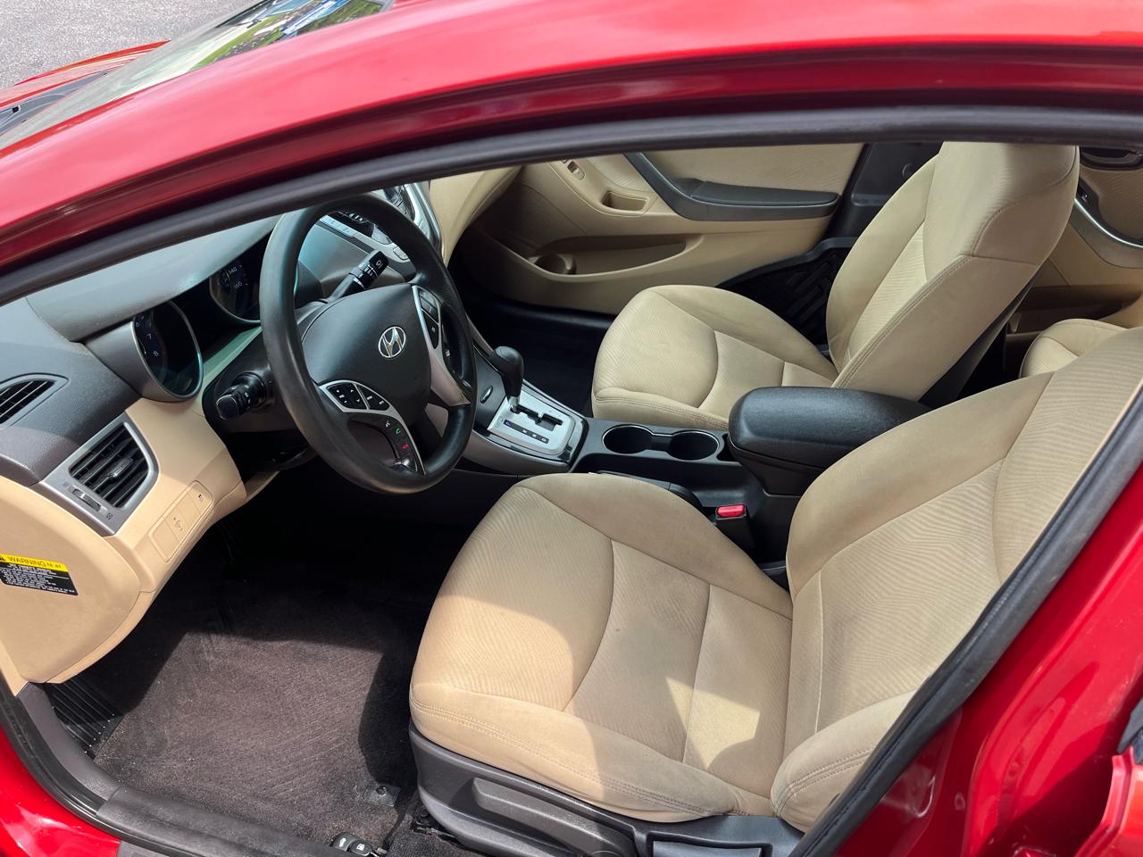 Hyundai Elantra GLS Auto 2011