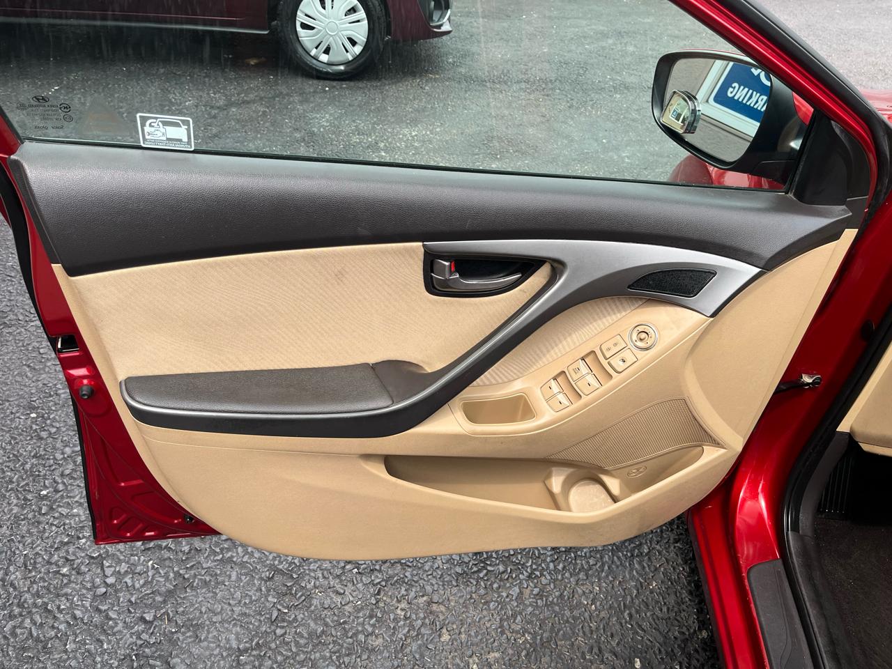 Hyundai Elantra GLS Auto 2011