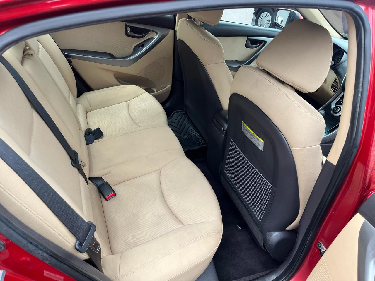 Hyundai Elantra GLS Auto 2011