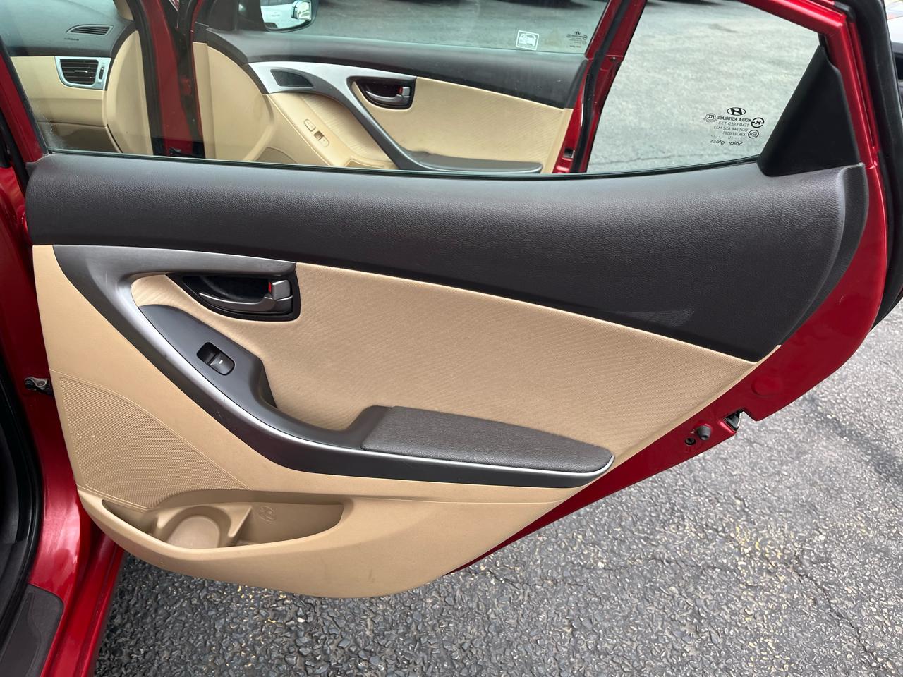 Hyundai Elantra GLS Auto 2011