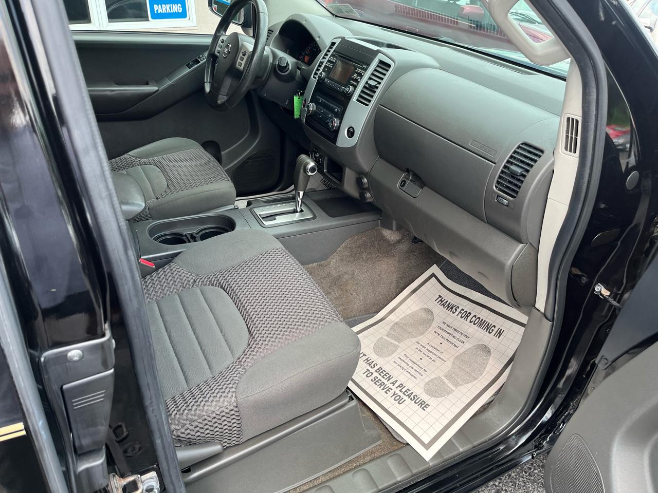 Nissan Frontier SV King Cab 4X4 V6 2014
