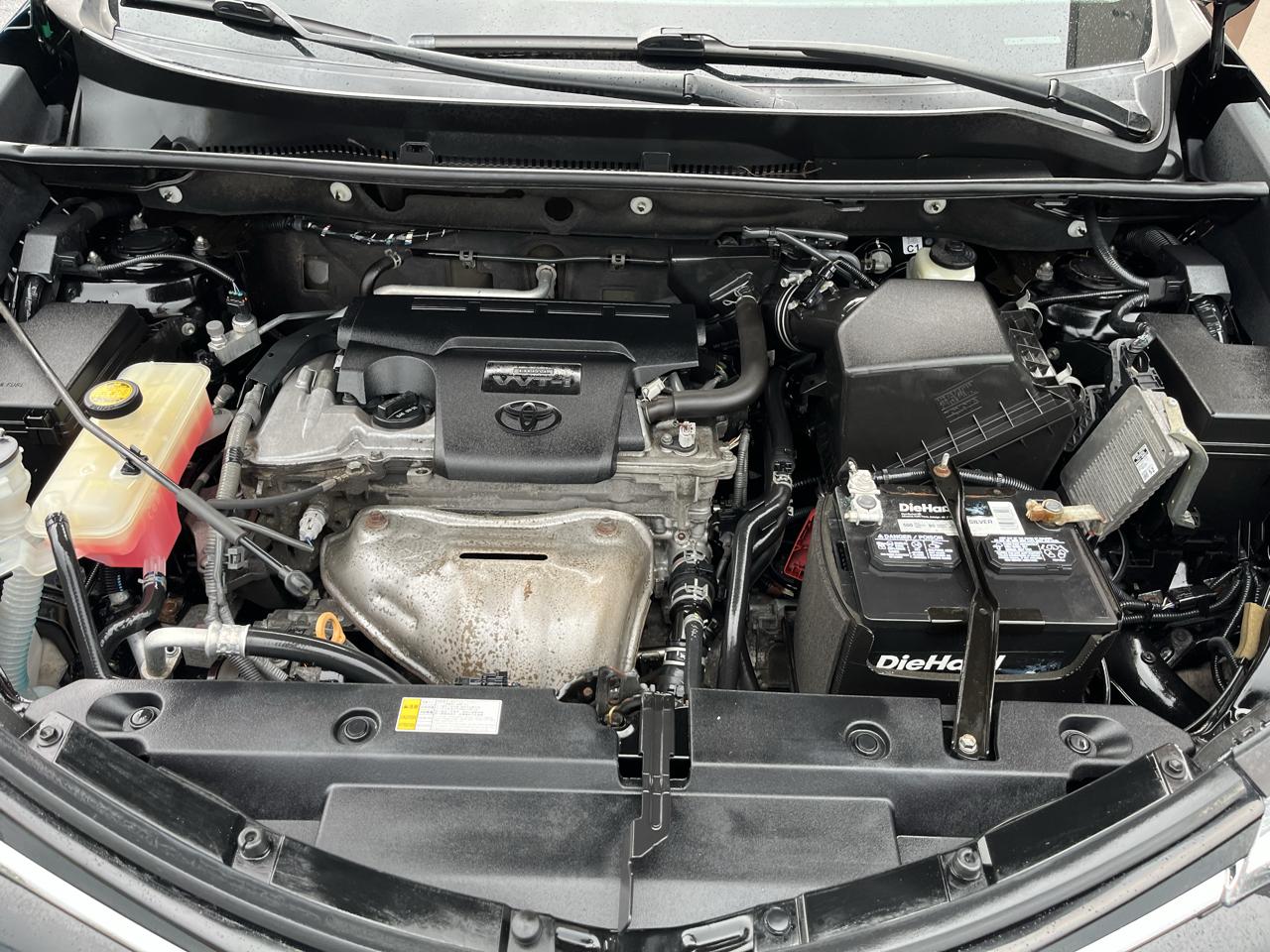 Toyota RAV4 LE AWD 2018