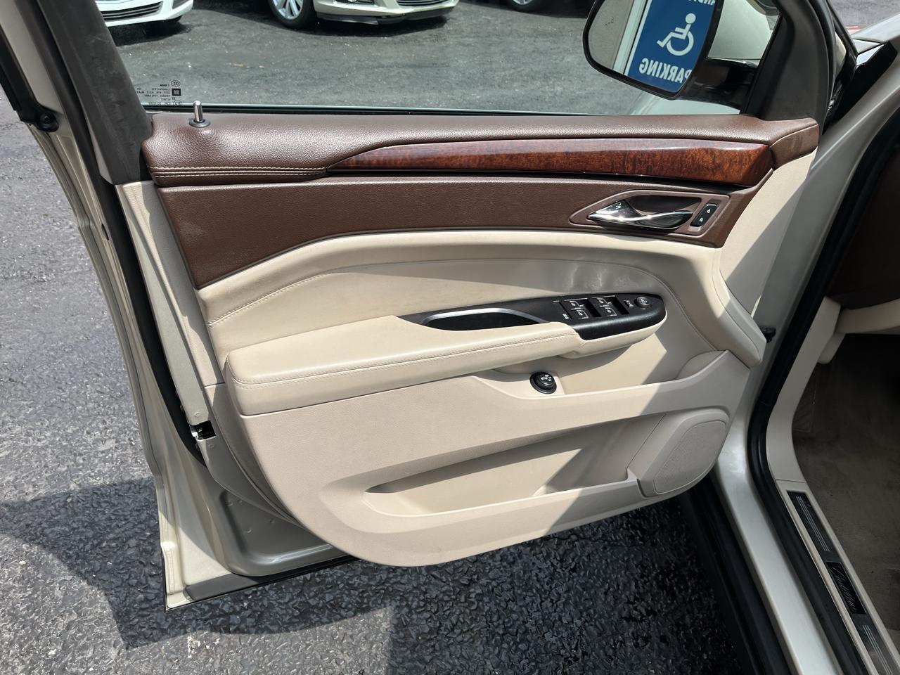 Cadillac SRX Luxury Collection AWD 2015