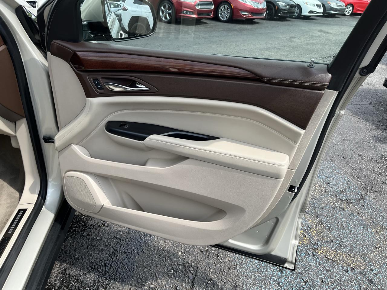 Cadillac SRX Luxury Collection AWD 2015
