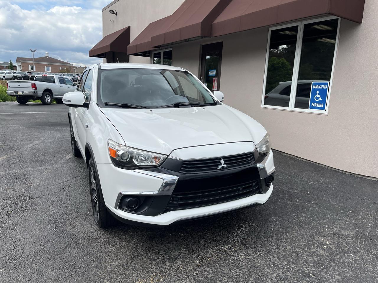 Mitsubishi Outlander Sport 2.0 ES 4WD CVT 2016