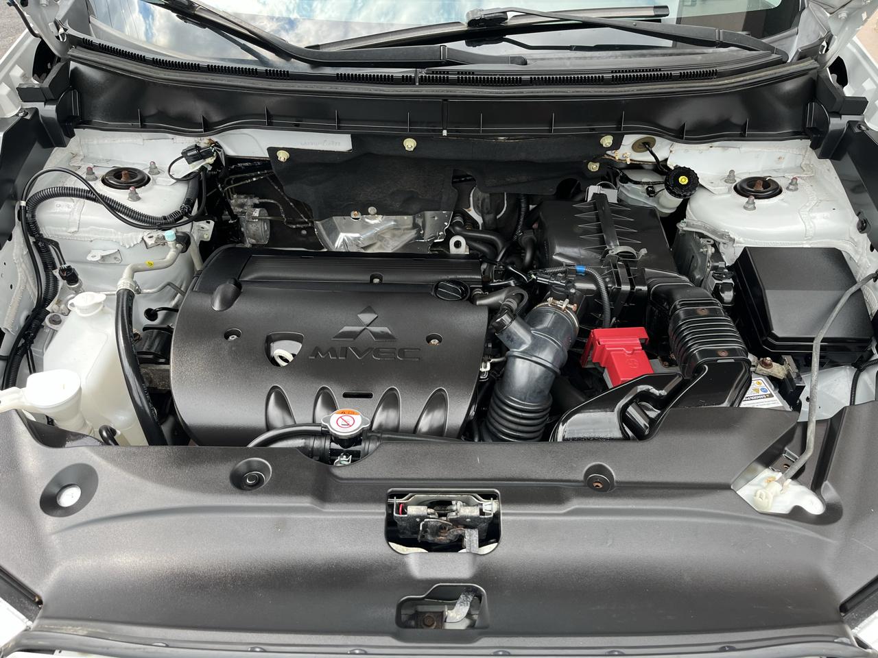 Mitsubishi Outlander Sport 2.0 ES 4WD CVT 2016
