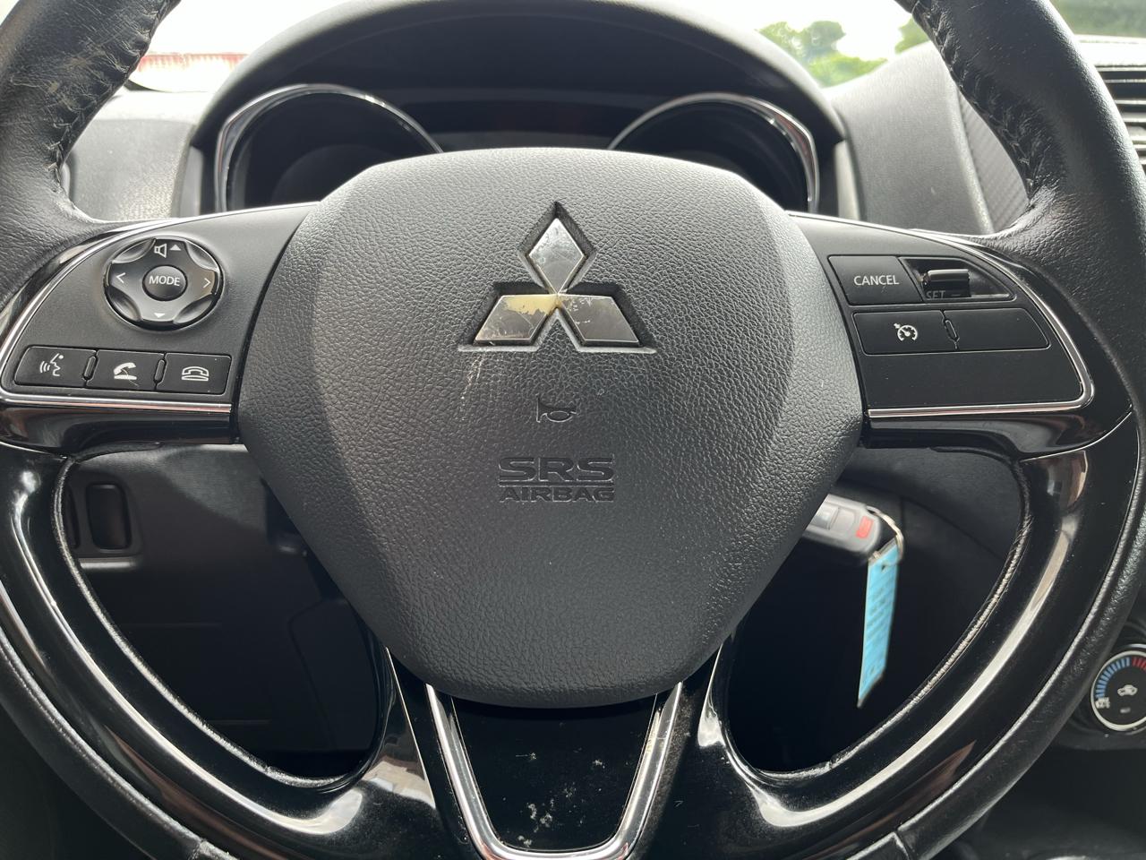Mitsubishi Outlander Sport 2.0 ES 4WD CVT 2016