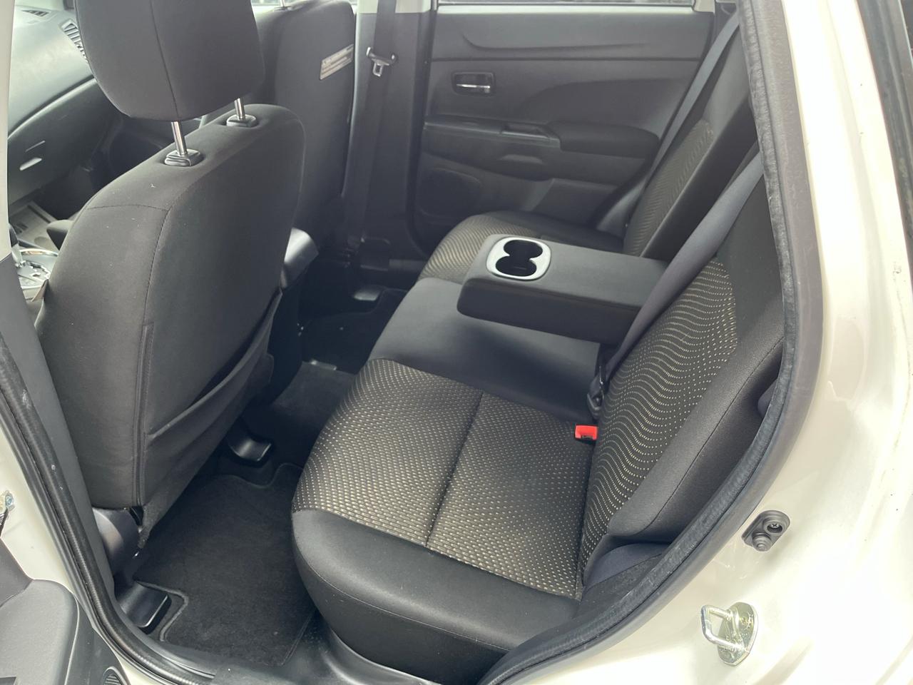 Mitsubishi Outlander Sport 2.0 ES 4WD CVT 2016