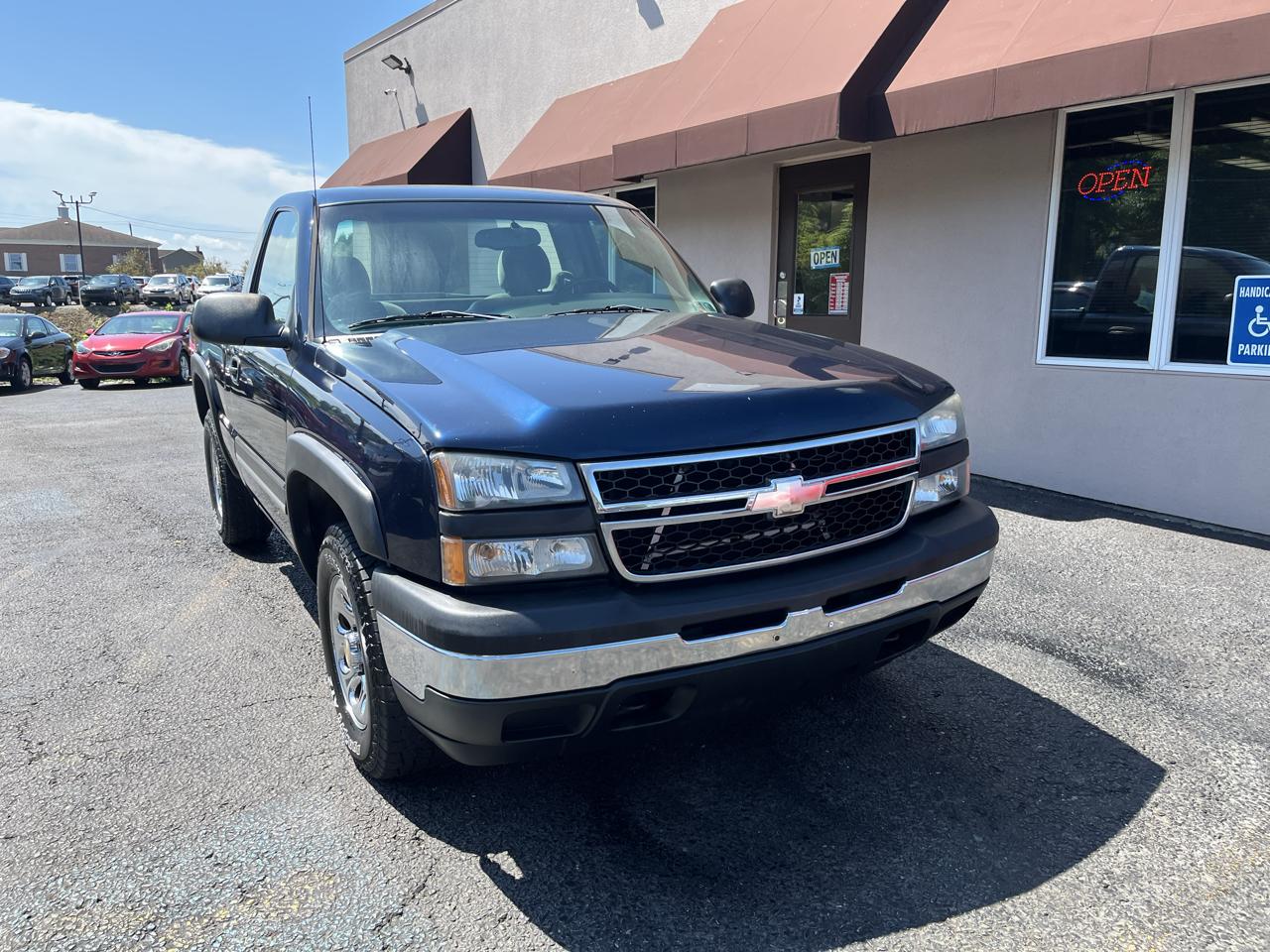 Chevrolet Silverado 1500 LS 4WD 2006
