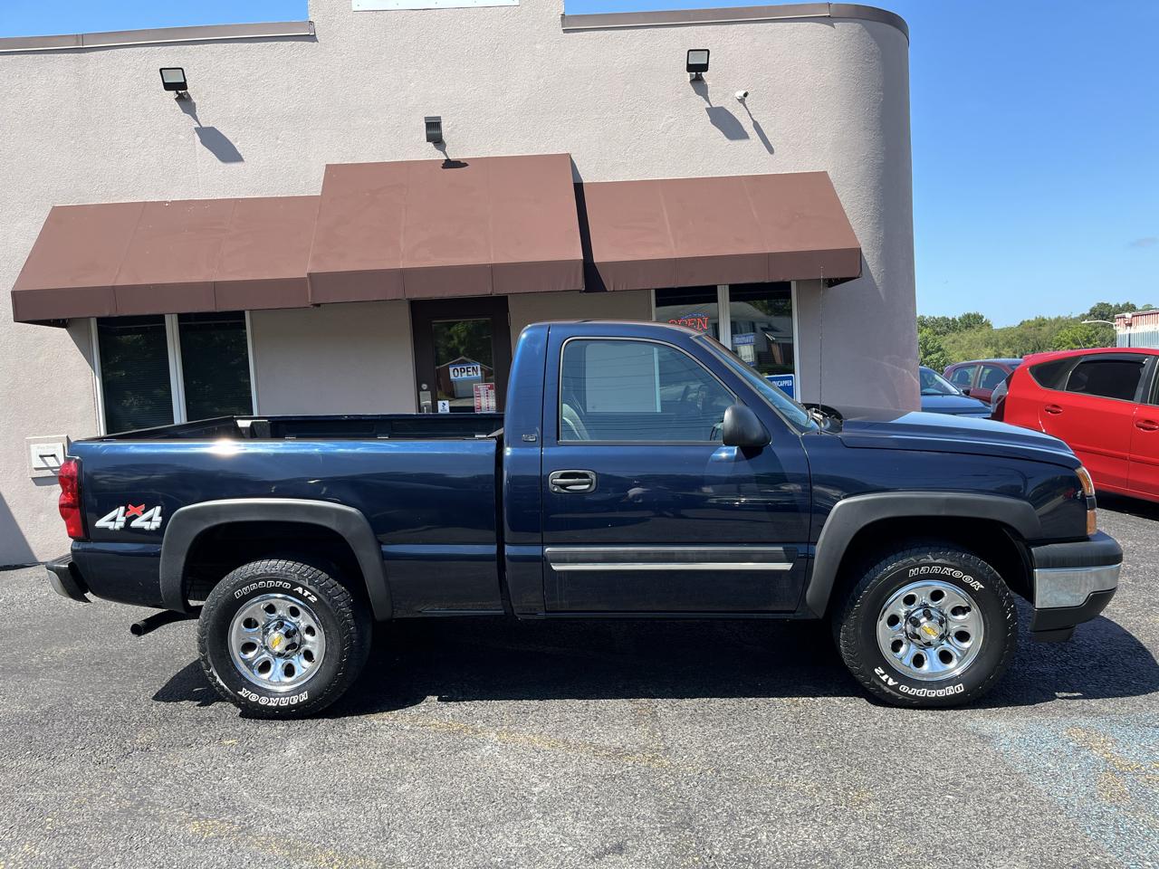 Chevrolet Silverado 1500 LS 4WD 2006