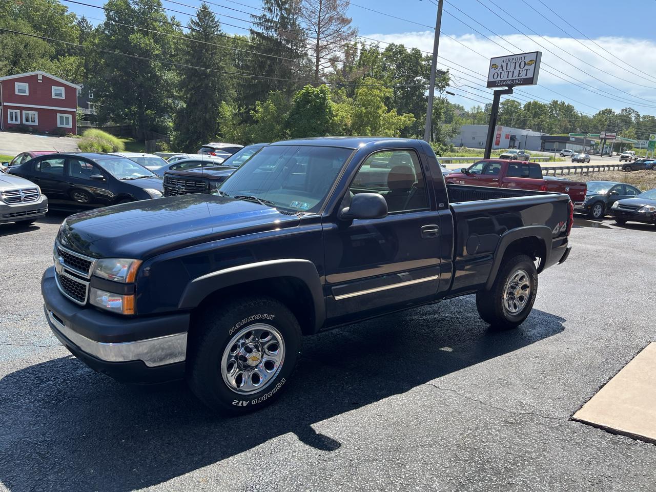 Chevrolet Silverado 1500 LS 4WD 2006