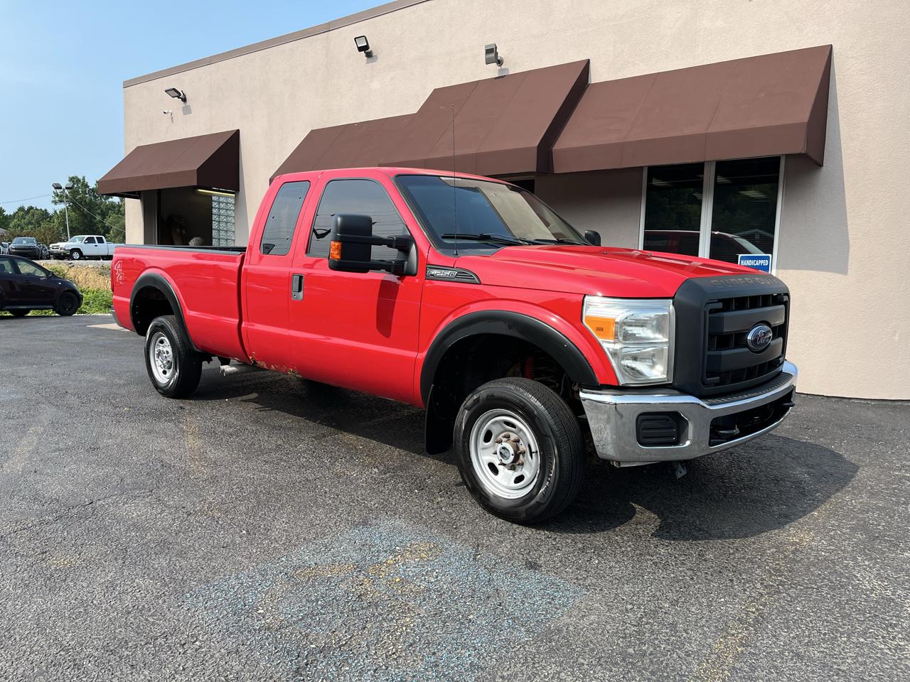 Ford F-250 SD XL SuperCab 4WD 2015